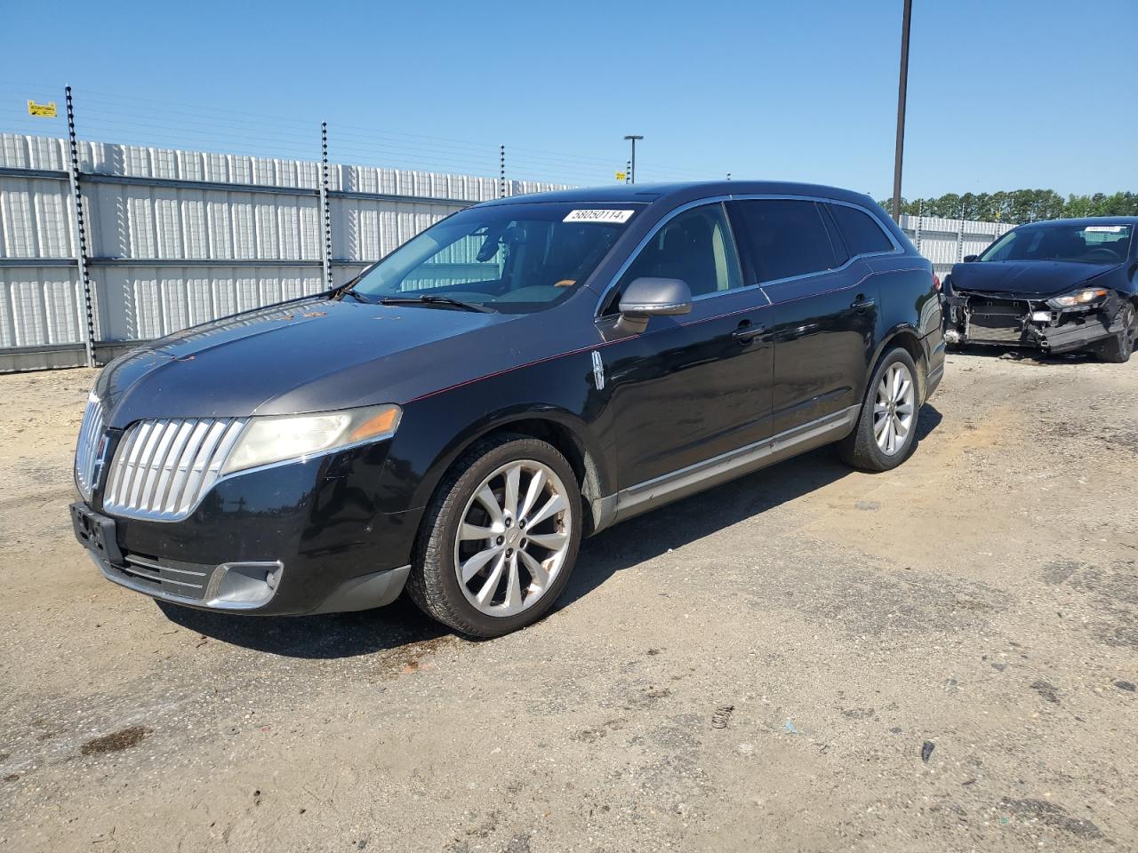 LINCOLN MKT 2010