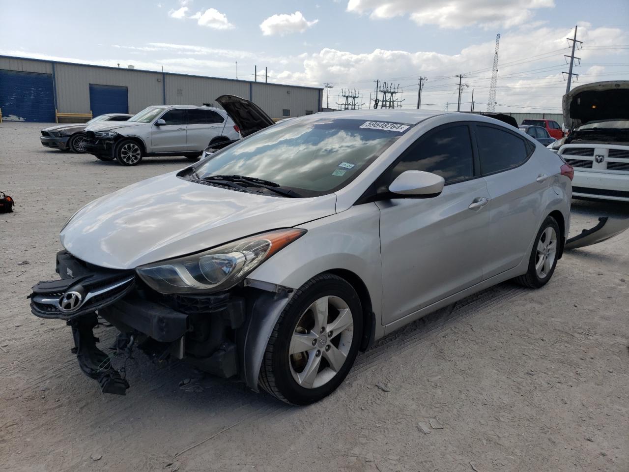 HYUNDAI ELANTRA GL 2013