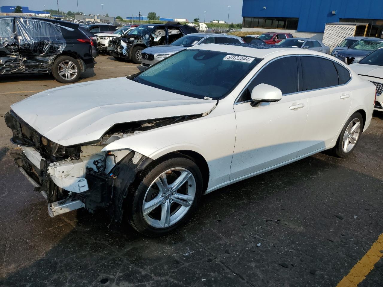 VOLVO S90 T5 Mom 2018
