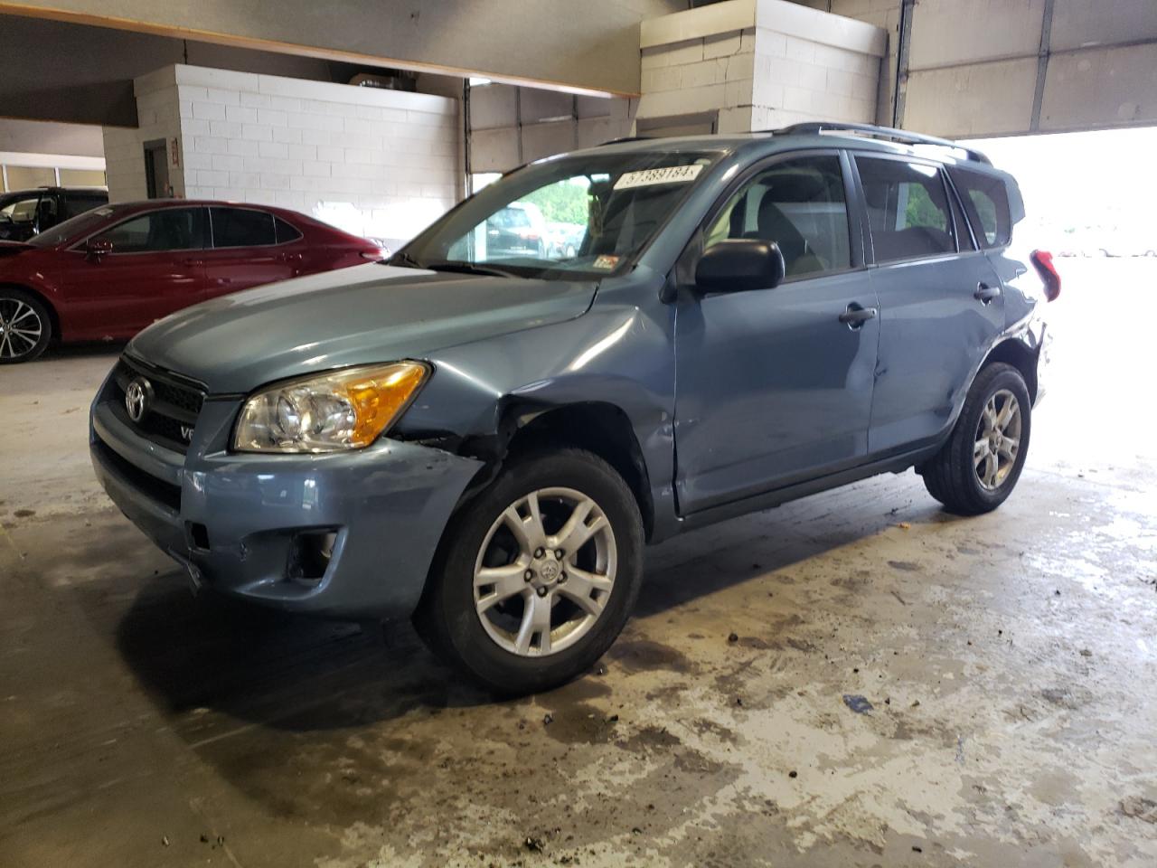 TOYOTA RAV4 2011
