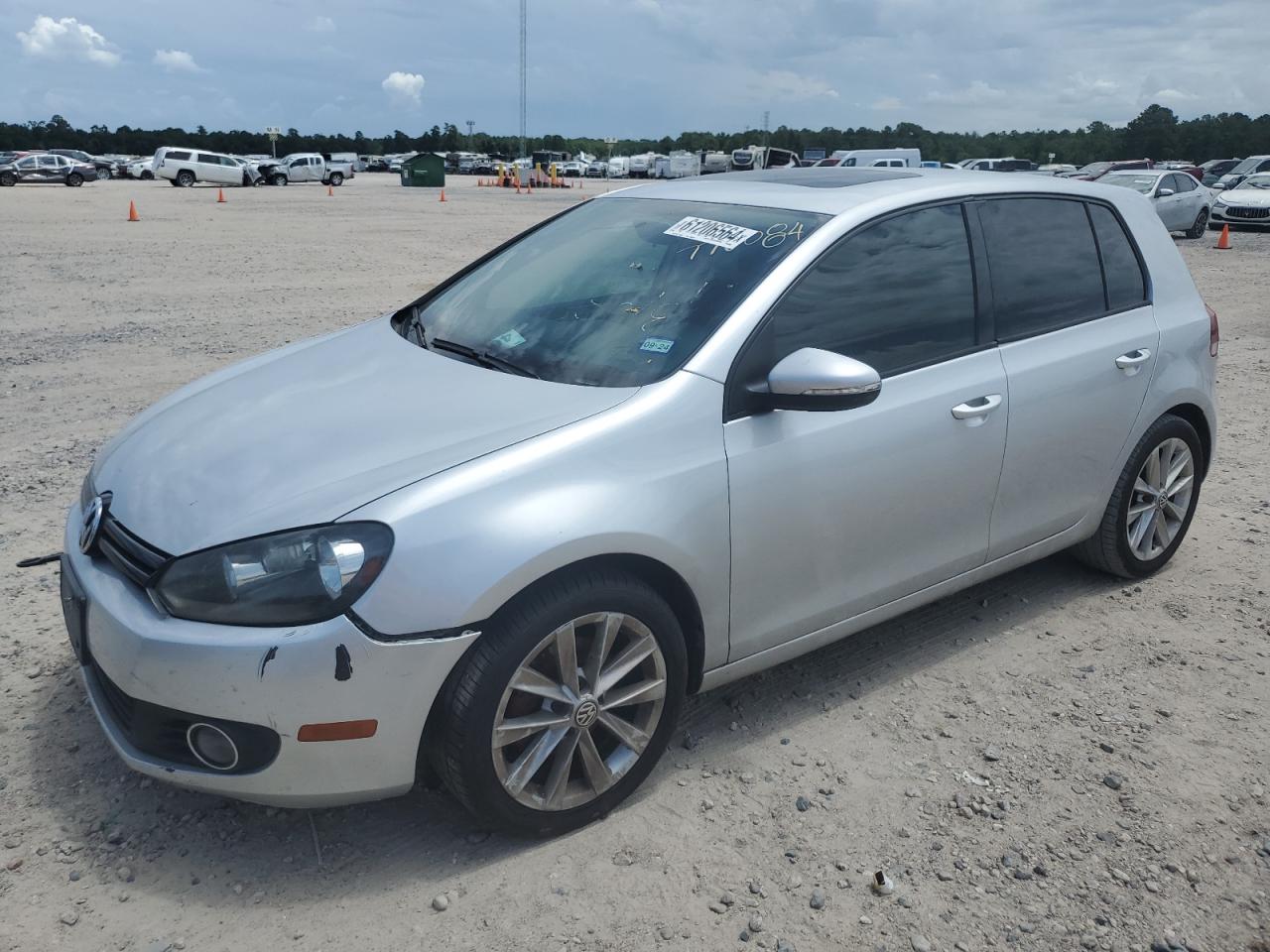 VOLKSWAGEN Golf 2012