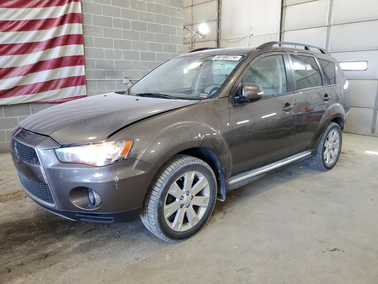 MITSUBISHI OUTLANDER 2011