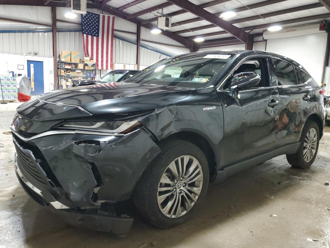 TOYOTA VENZA LE 2021