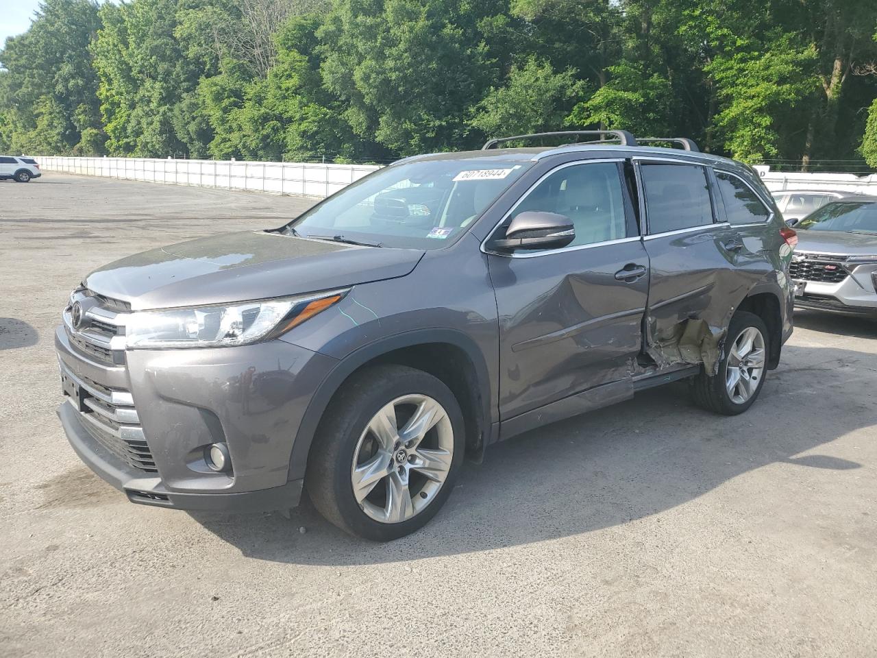 TOYOTA HIGHLANDER 2017
