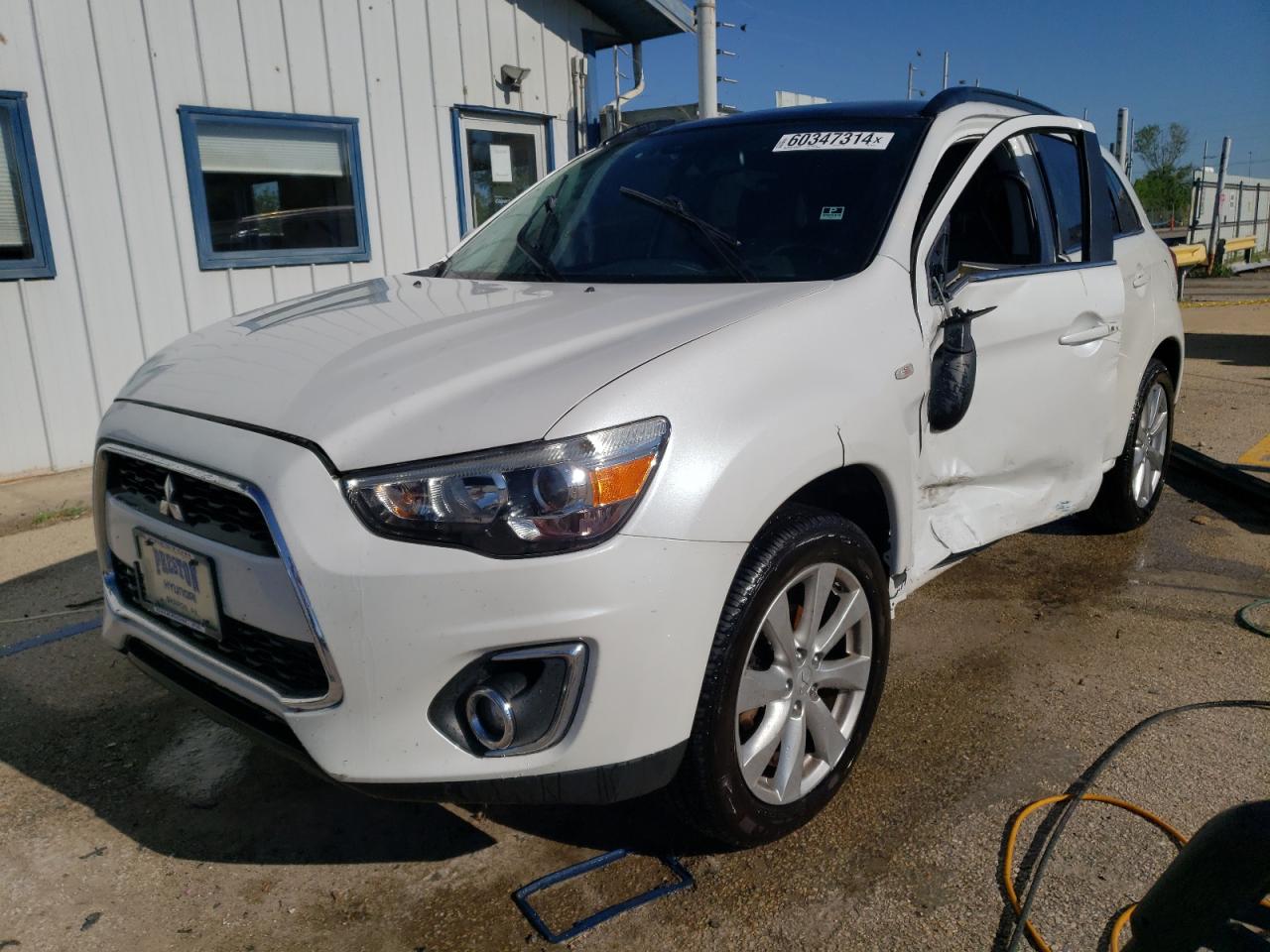 MITSUBISHI OUTLANDER 2014