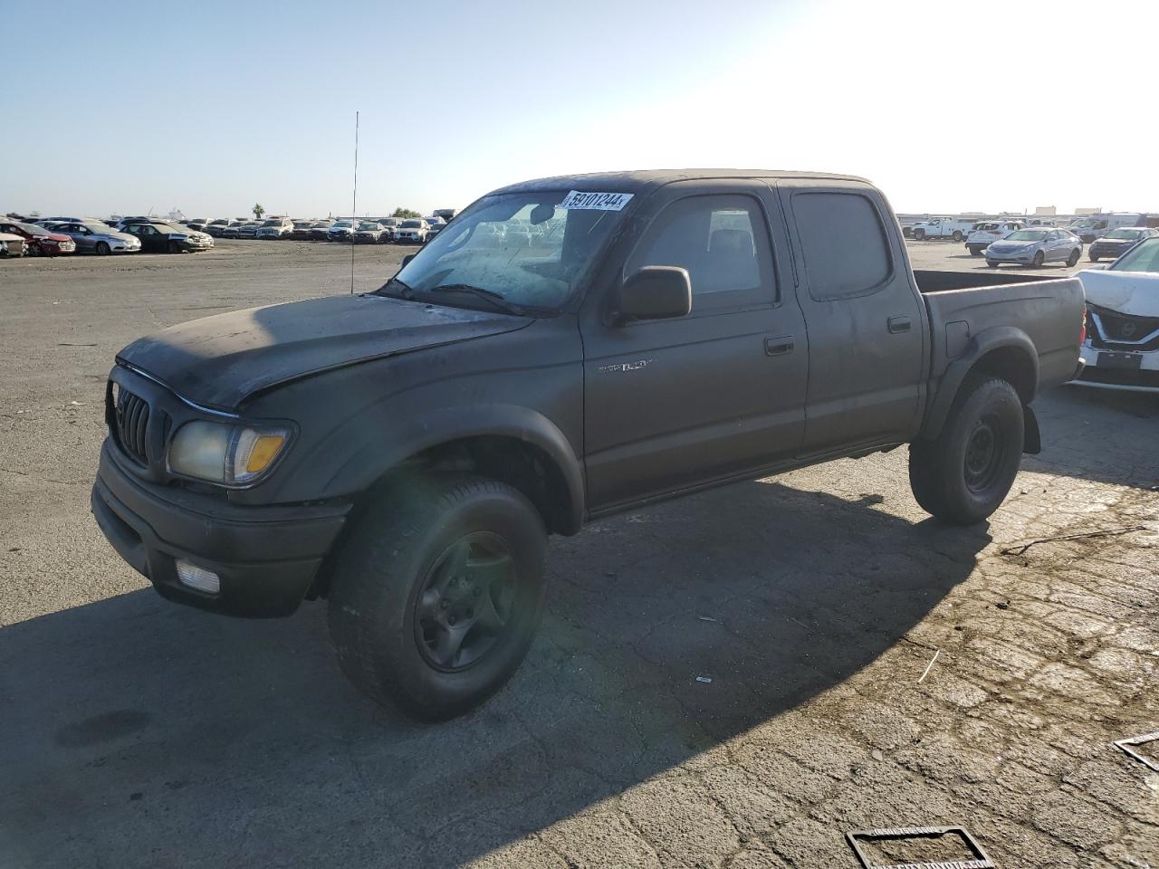 TOYOTA TACOMA DOU 2001
