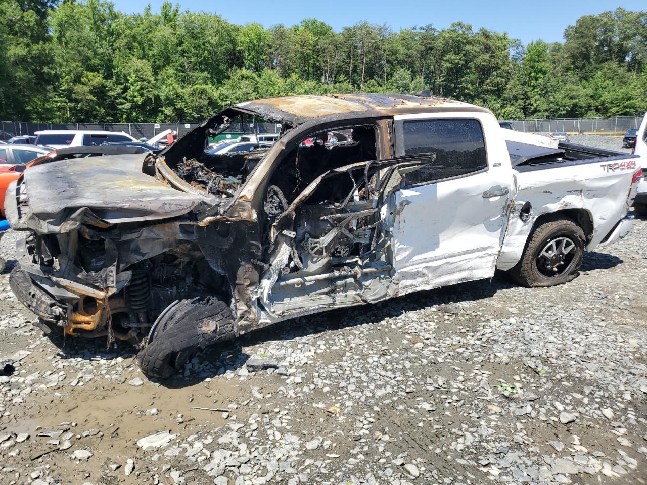 TOYOTA TUNDRA CRE 2020