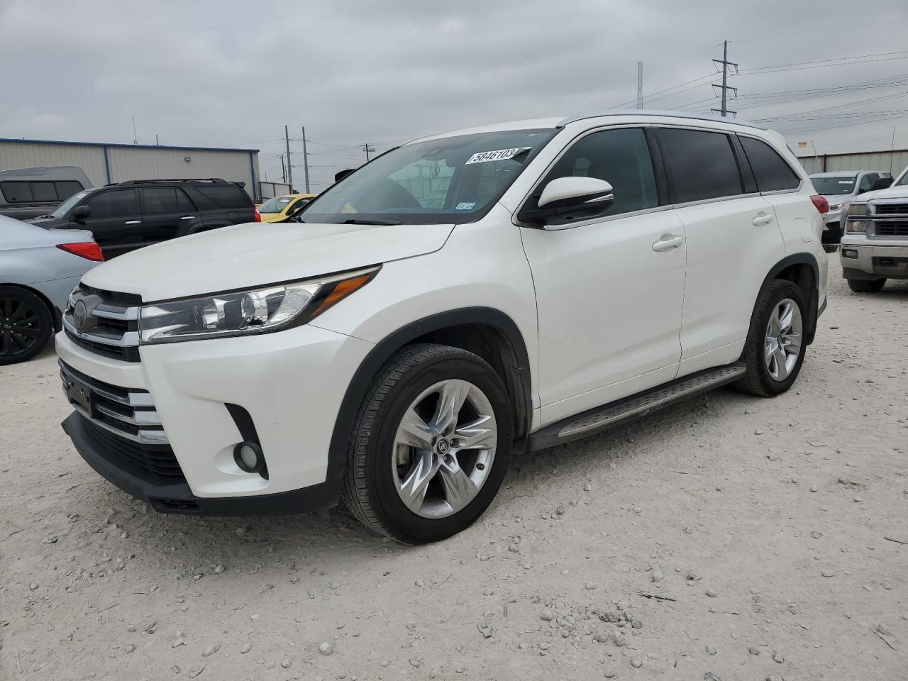 TOYOTA Highlander 2017