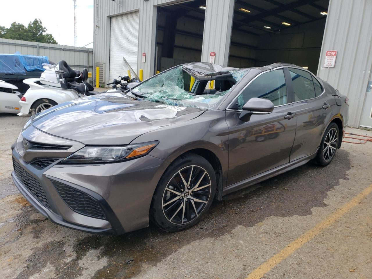 TOYOTA CAMRY SE N 2023