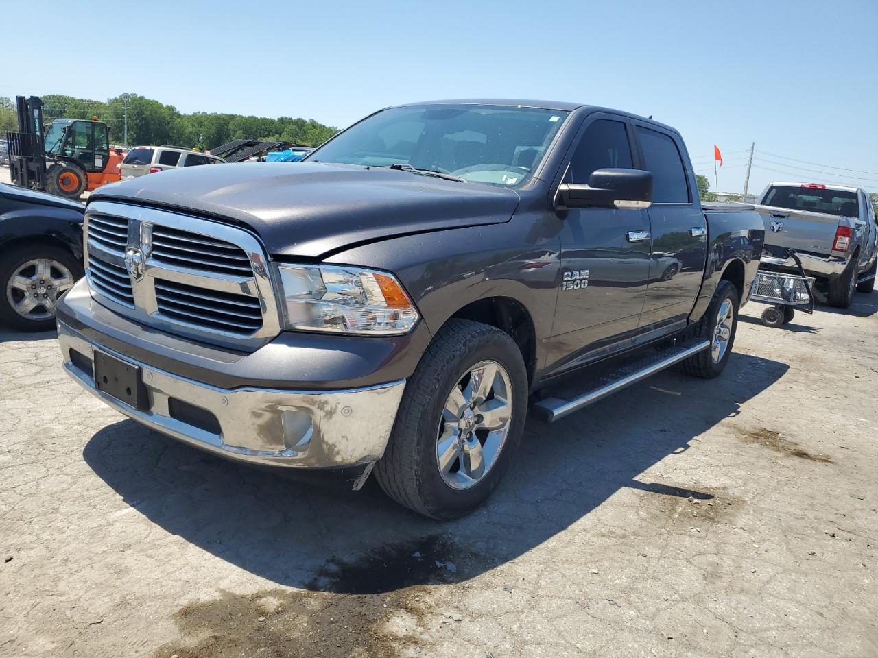 RAM 1500 SLT 2017