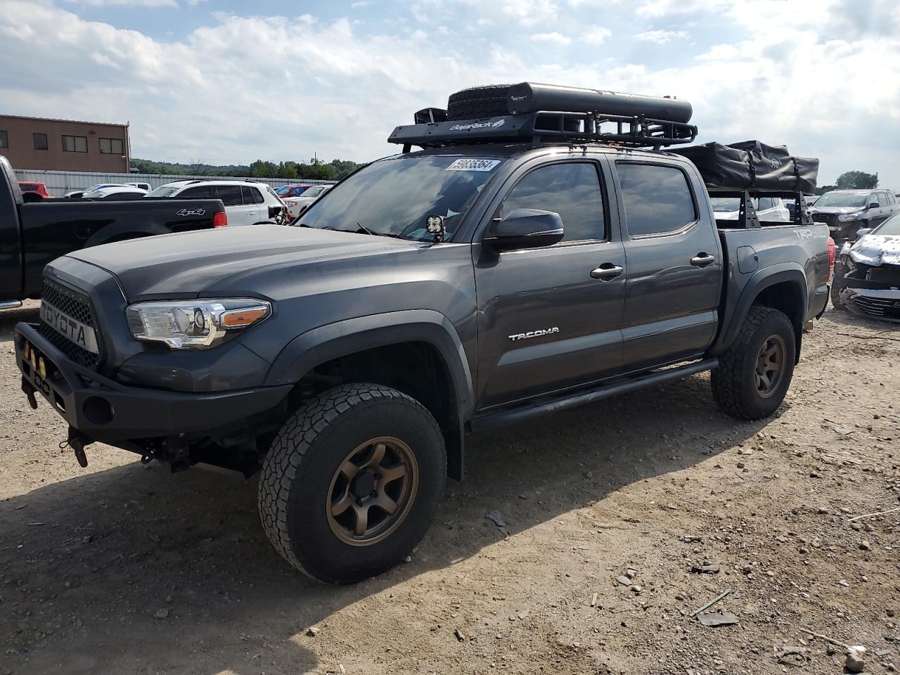 TOYOTA TACOMA DOU 2017