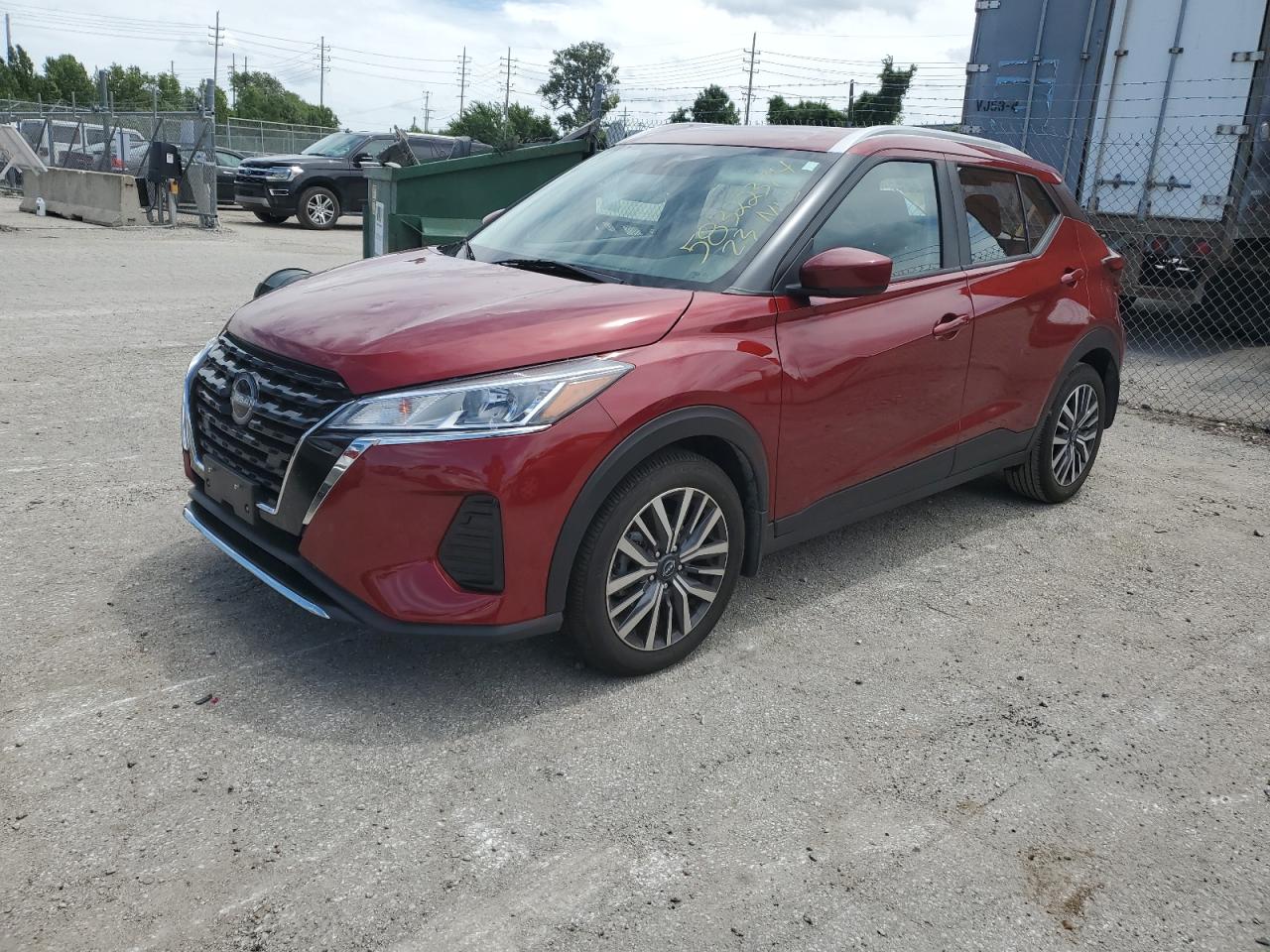 NISSAN KICKS 2023