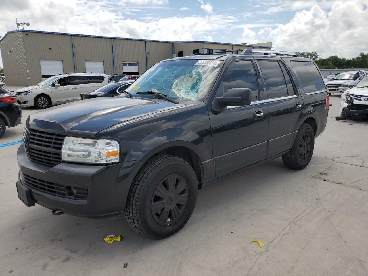 LINCOLN NAVIGATOR 2014