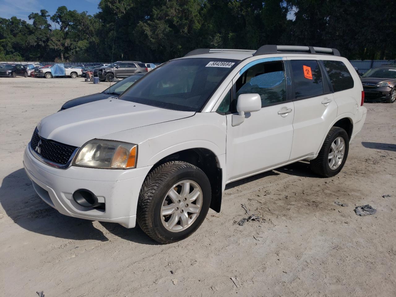 MITSUBISHI ENDEAVOR L 2011
