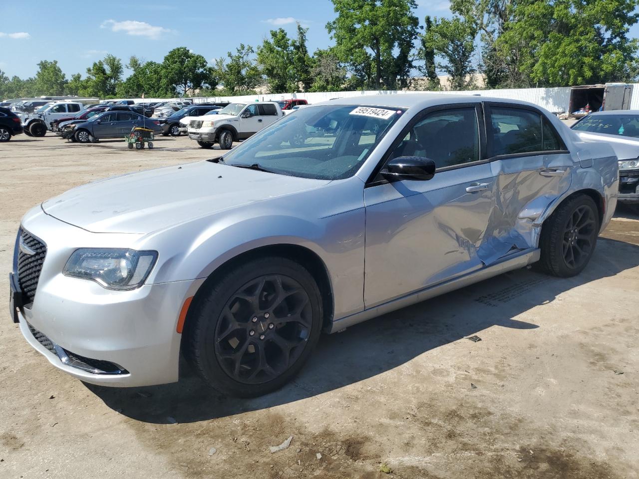 CHRYSLER 300 2019