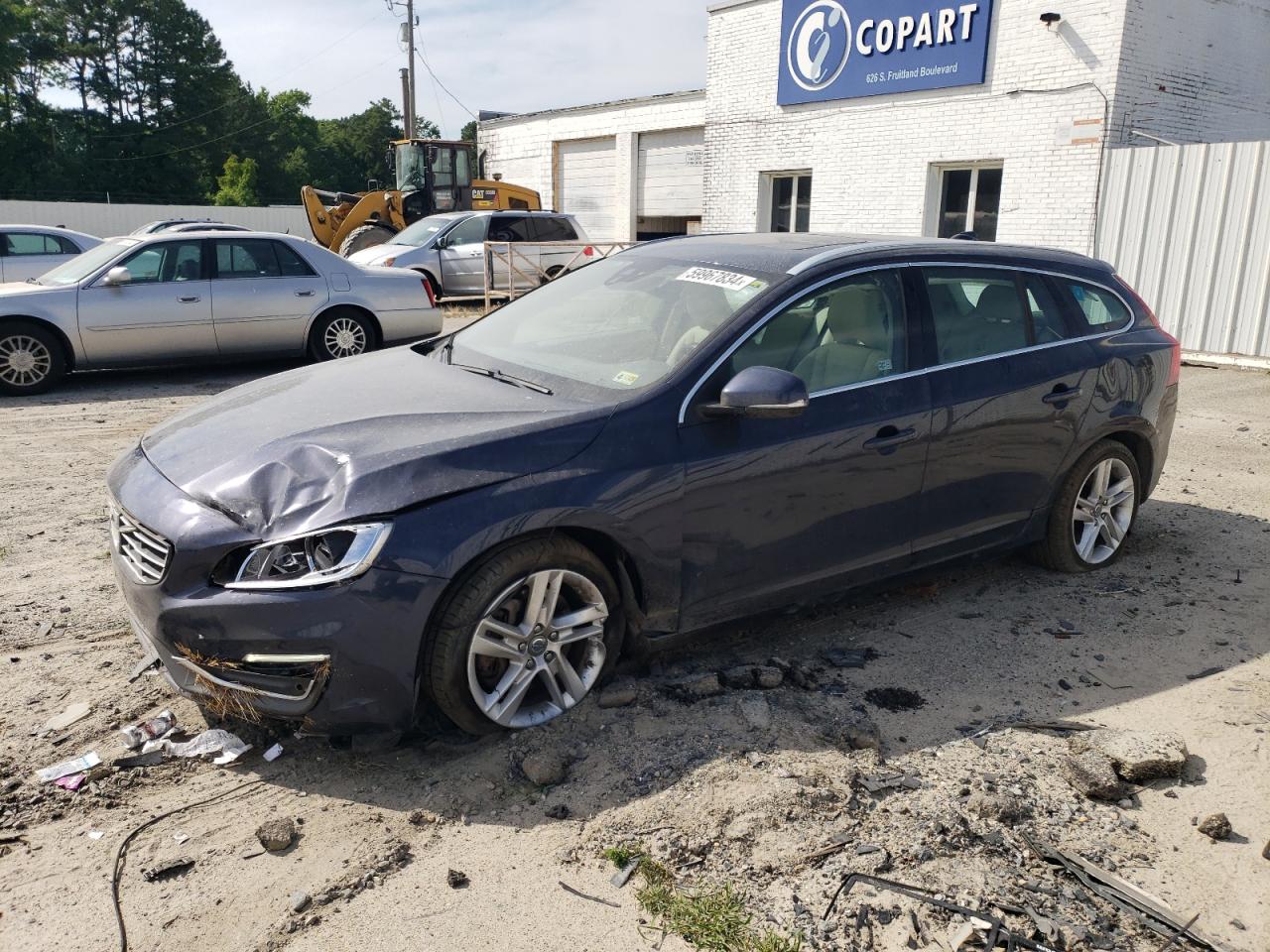 VOLVO V60 PREMIE 2015