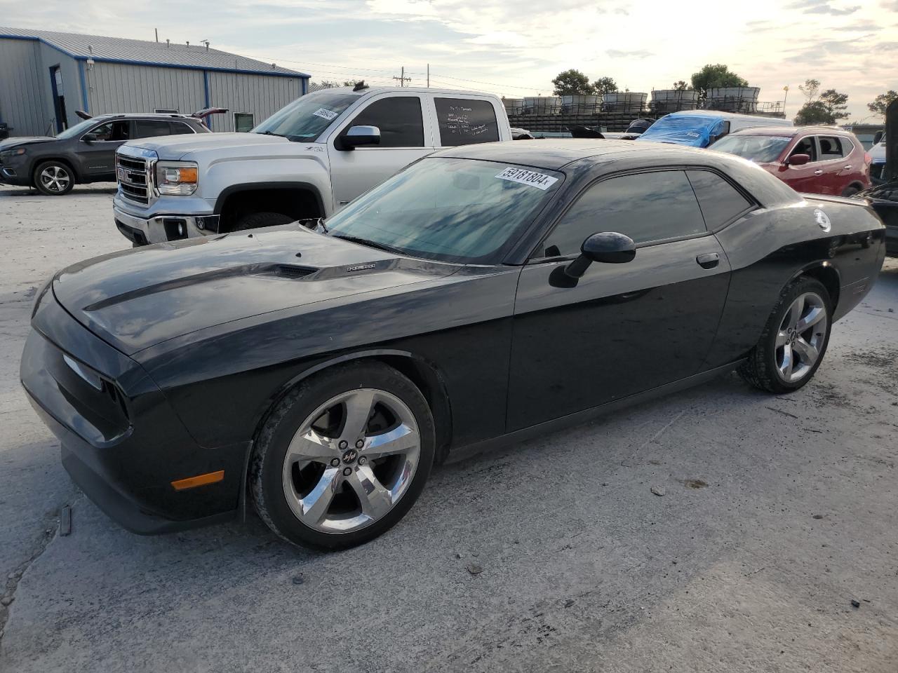 DODGE CHALLENGER 2013