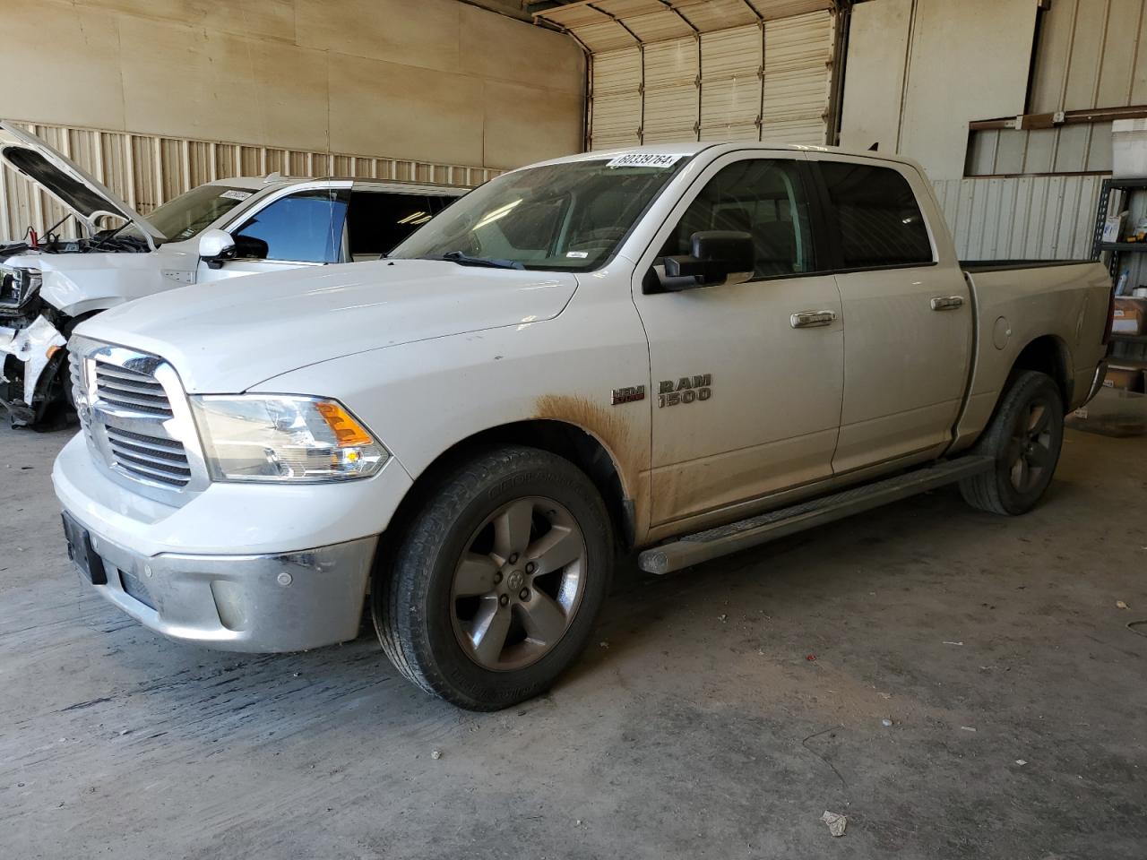 RAM 1500 SLT 2015