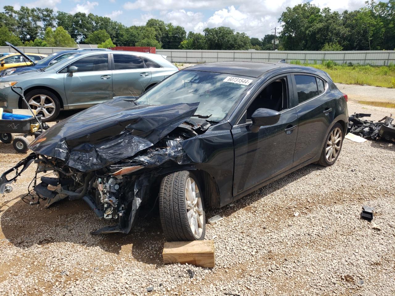 MAZDA 3 2015