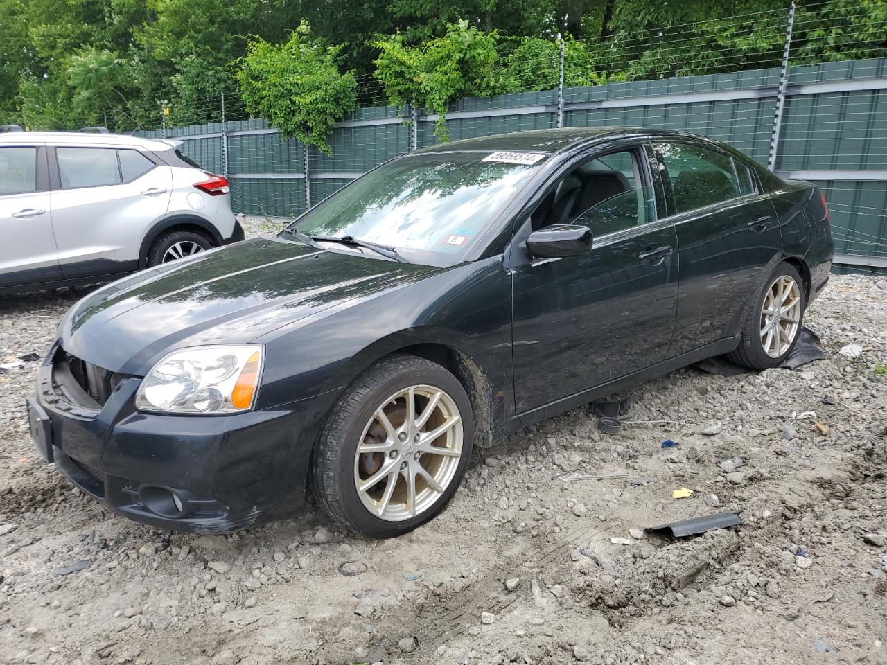 MITSUBISHI GALANT ES 2012