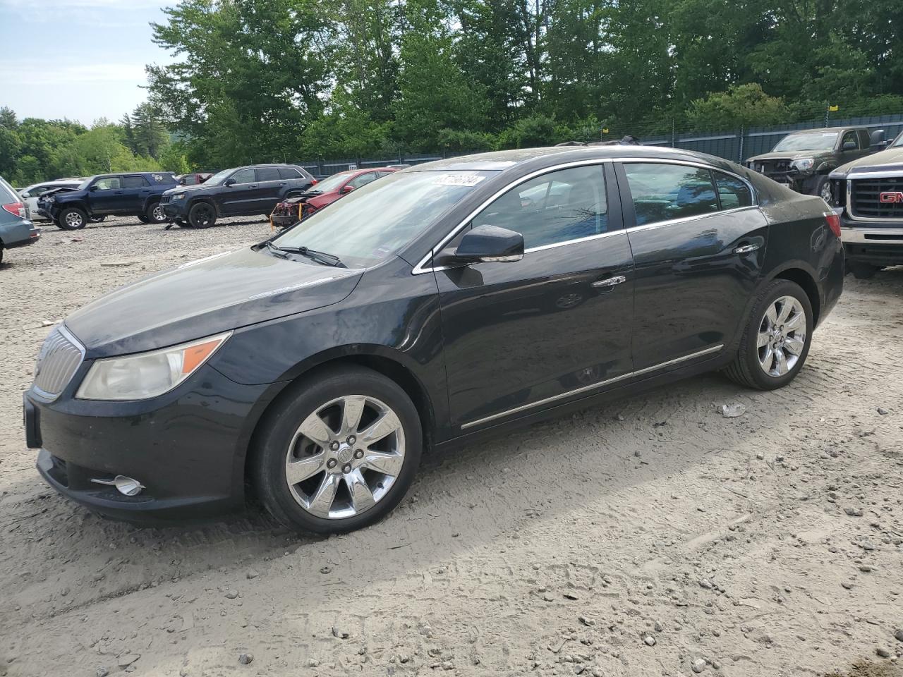 BUICK Lacrosse C 2011