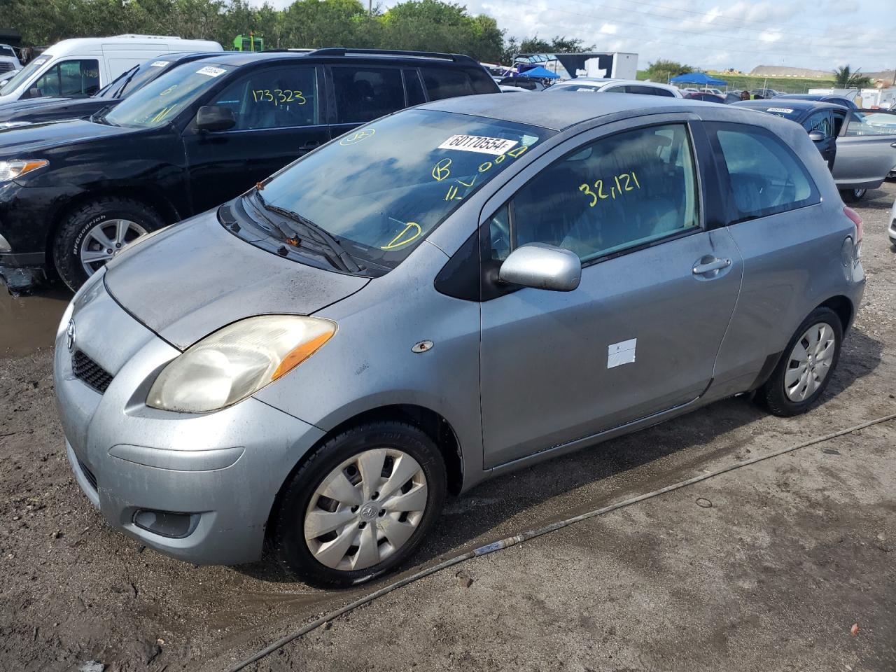 TOYOTA YARIS 2010