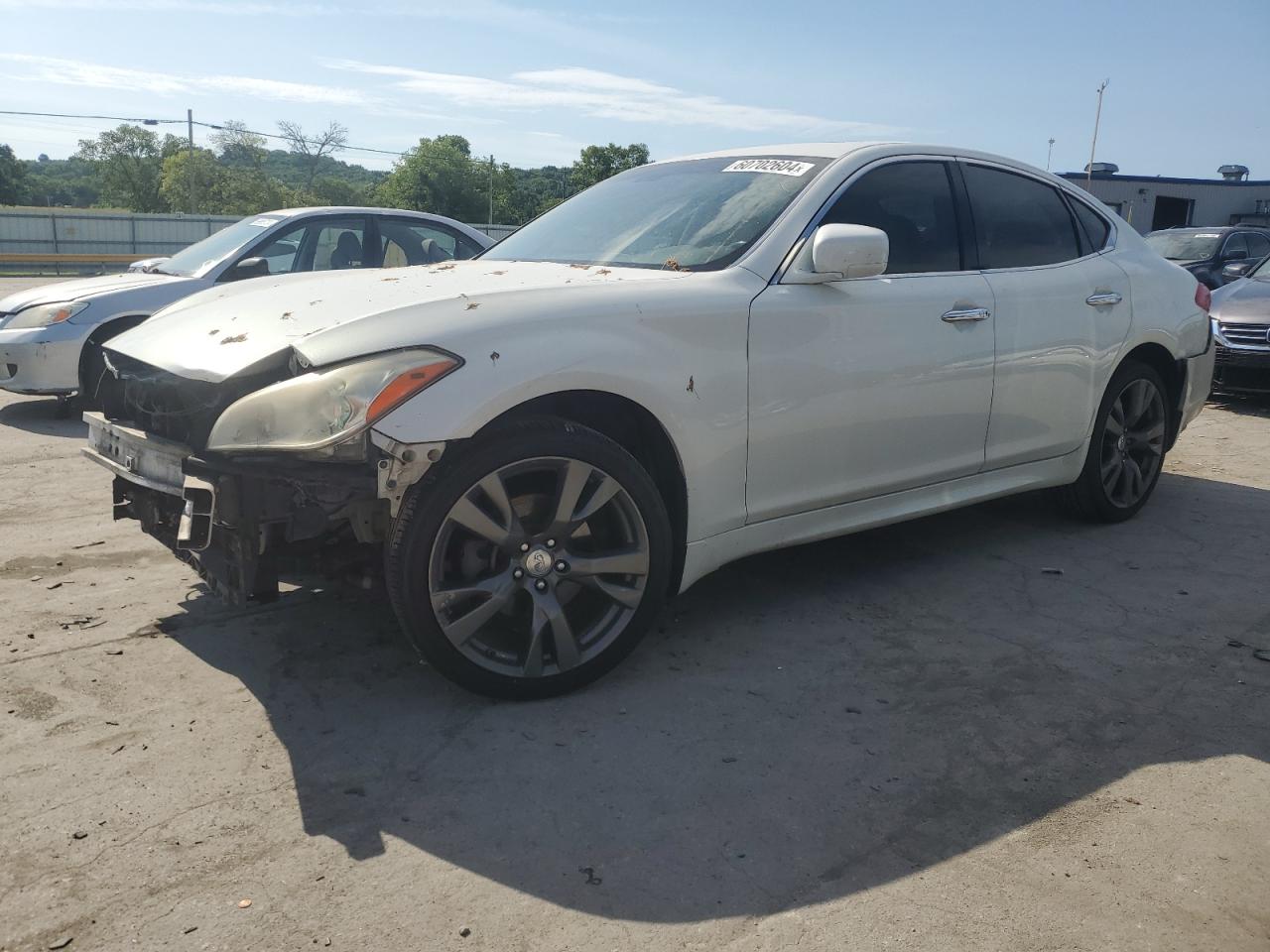 INFINITI M37 X 2011