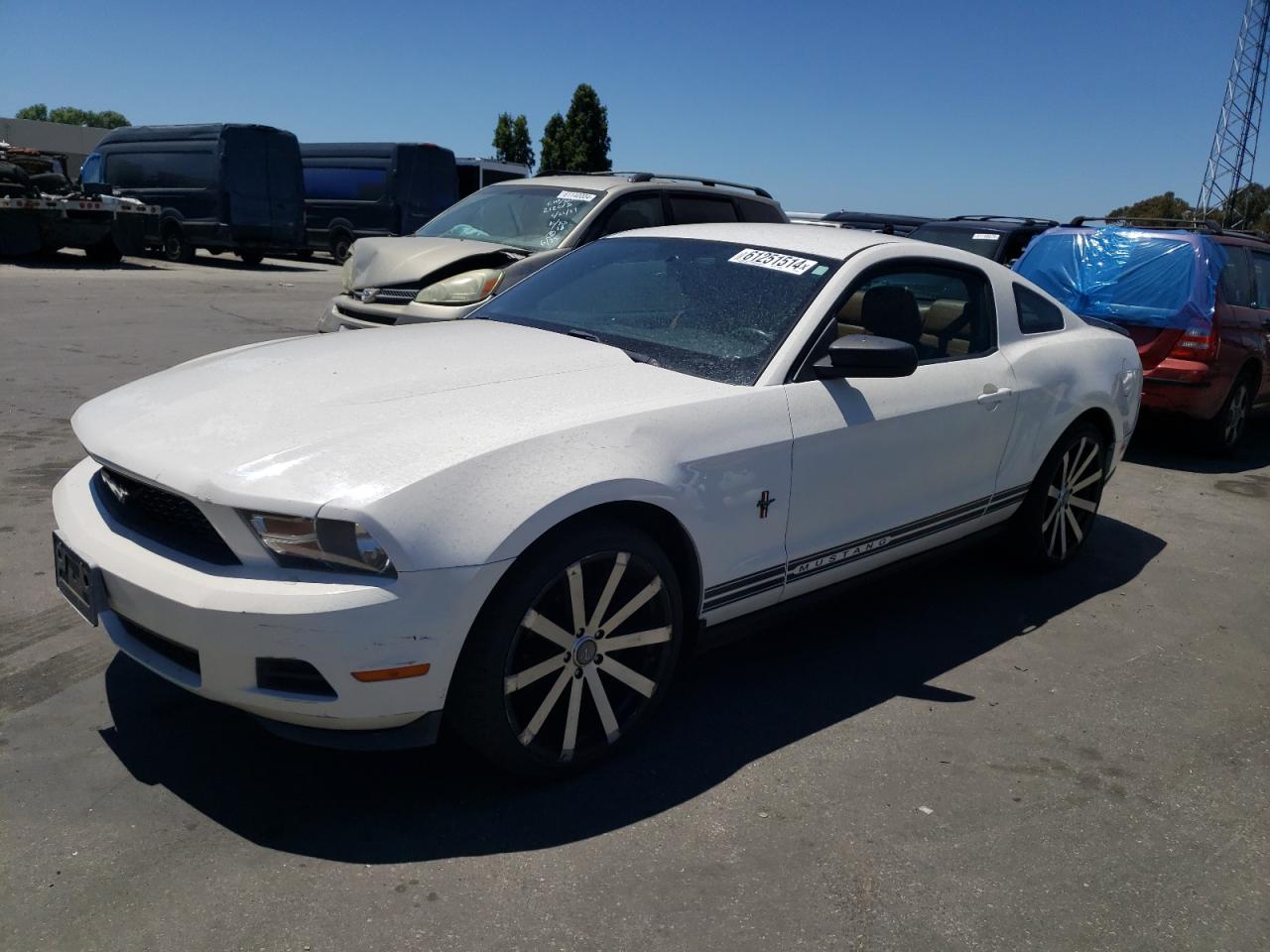 FORD MUSTANG 2010