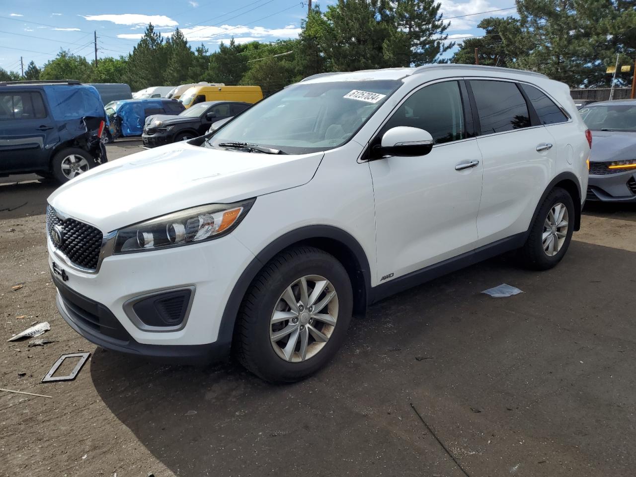 KIA SORENTO LX 2016