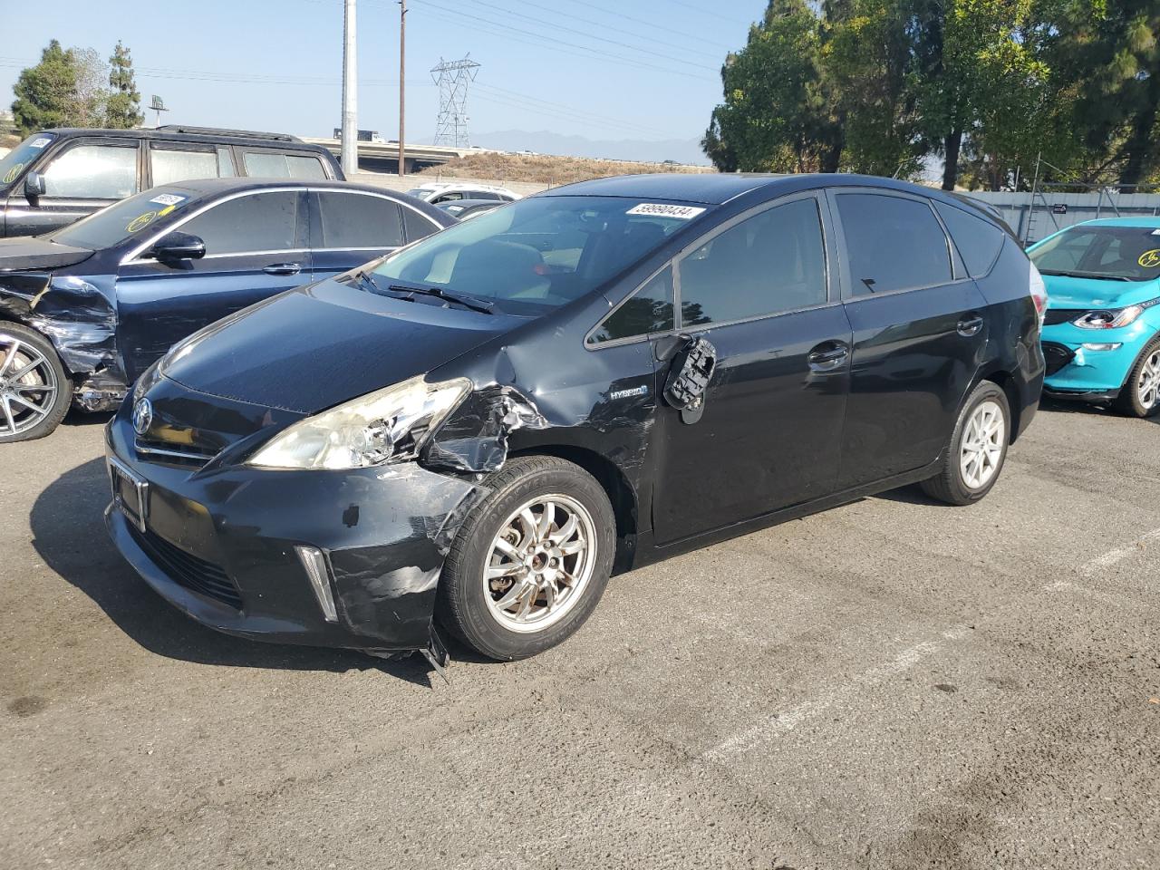 TOYOTA PRIUS V 2012