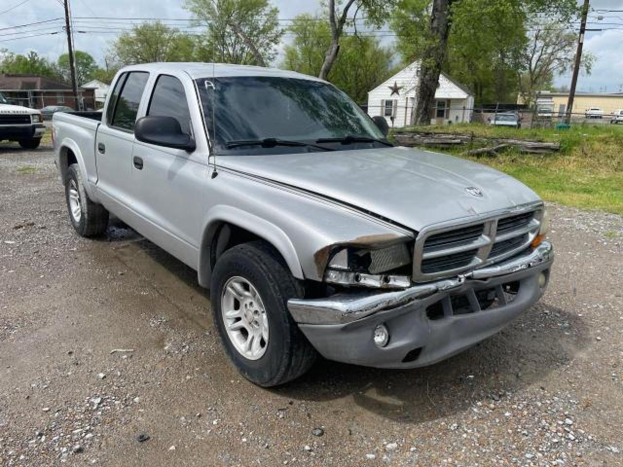 DODGE DAKOTA QUA 2004