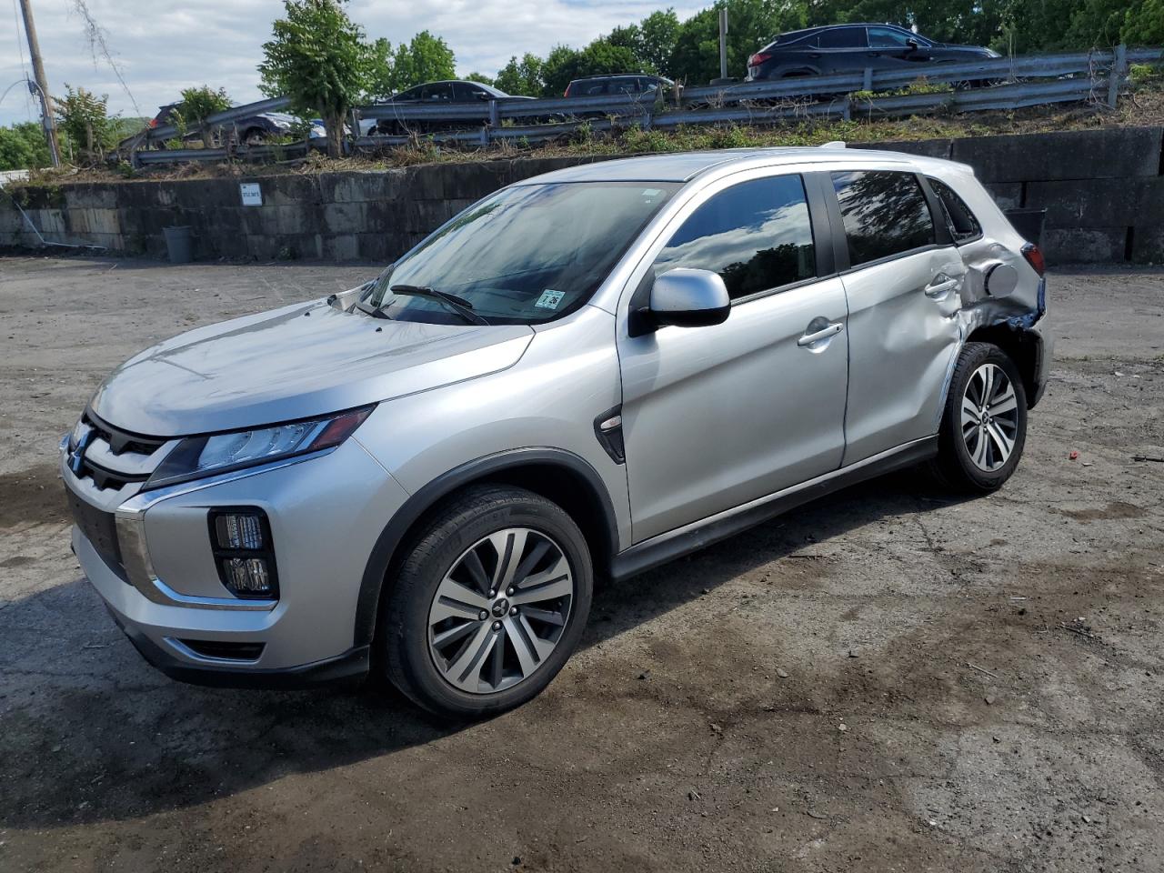MITSUBISHI OUTLANDER 2021
