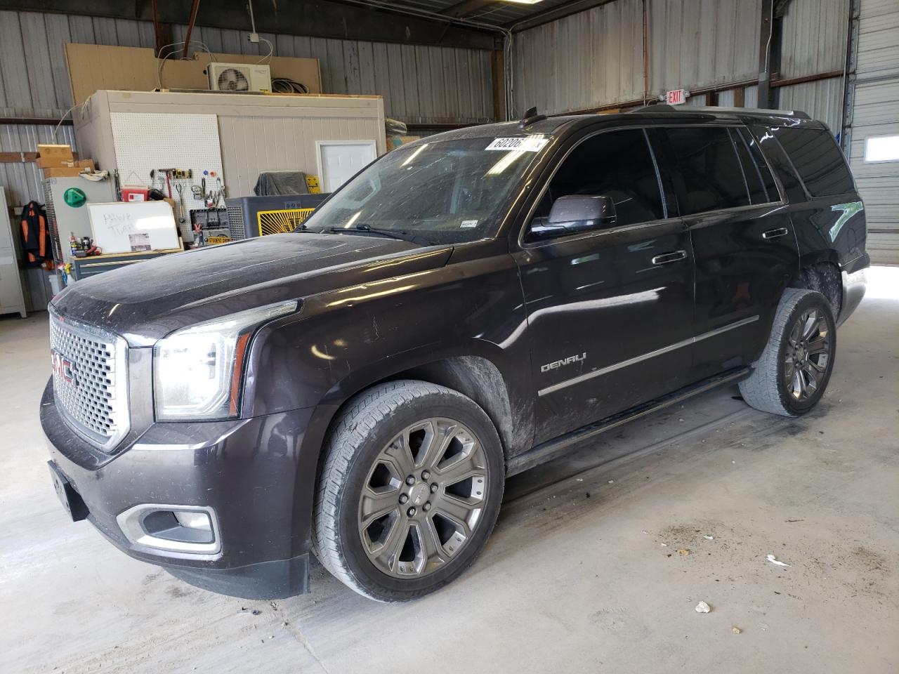 GMC Yukon Dena 2017