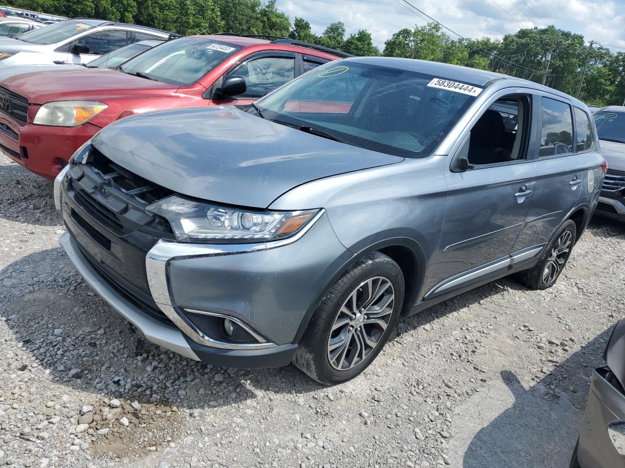 MITSUBISHI OUTLANDER 2016