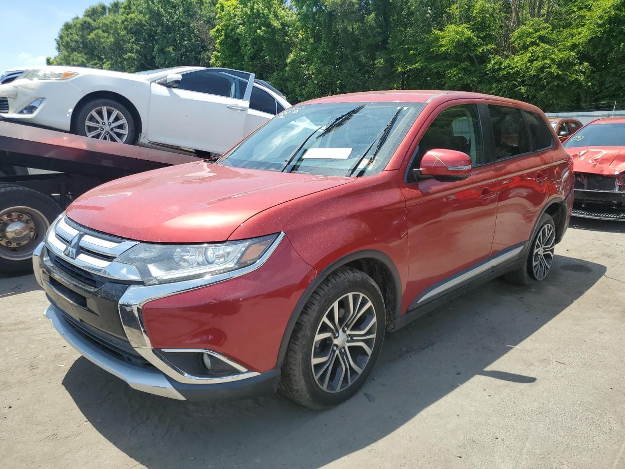 MITSUBISHI OUTLANDER 2017