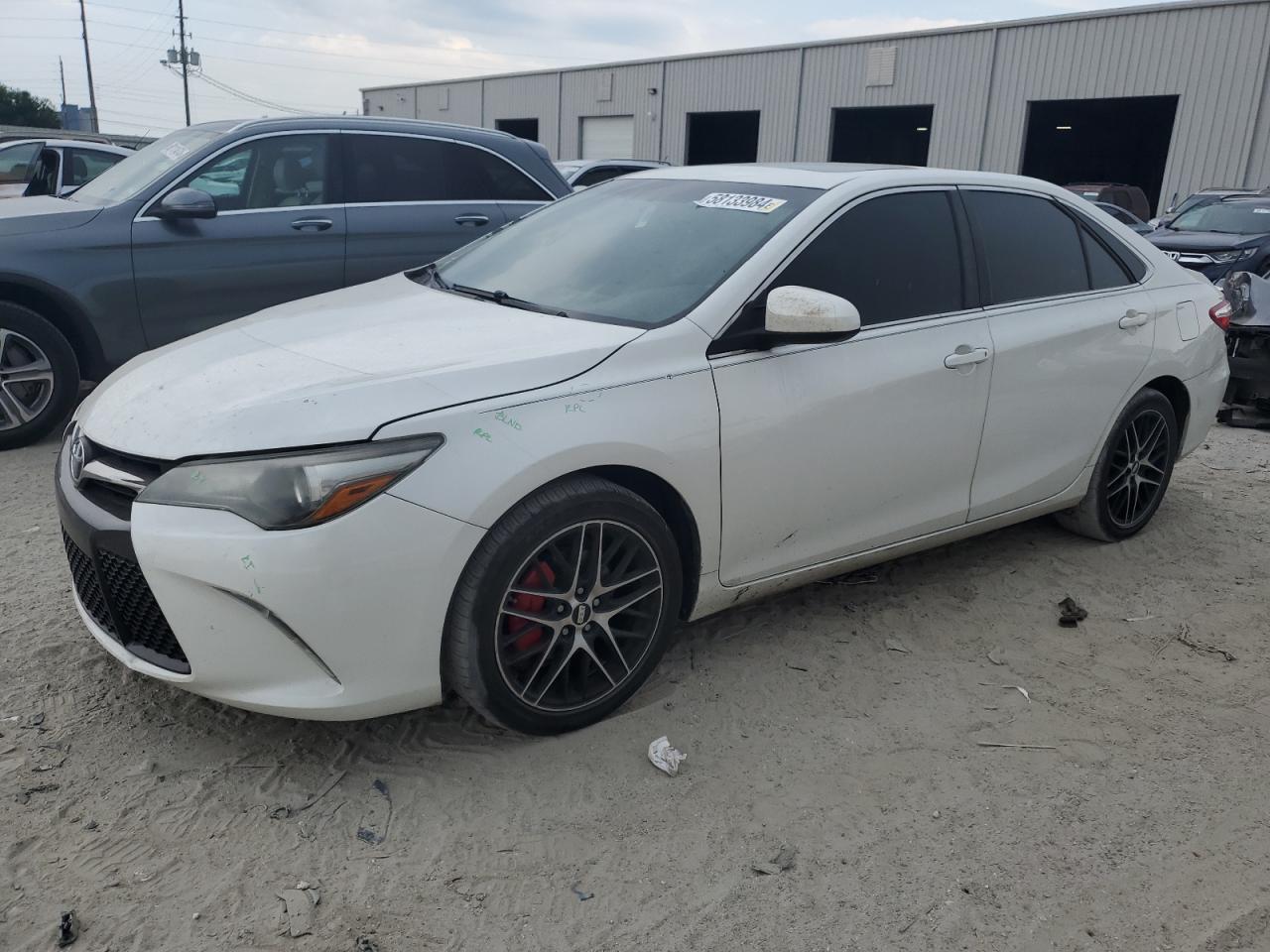 TOYOTA CAMRY LE 2015