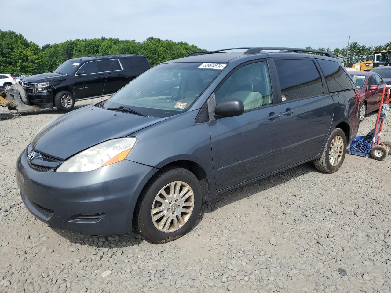 TOYOTA SIENNA LE 2009