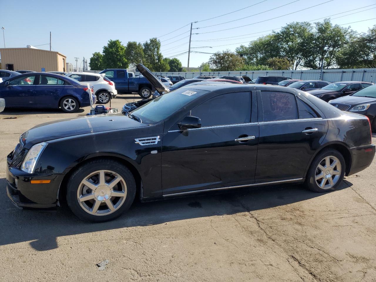 CADILLAC Sts Luxury 2011