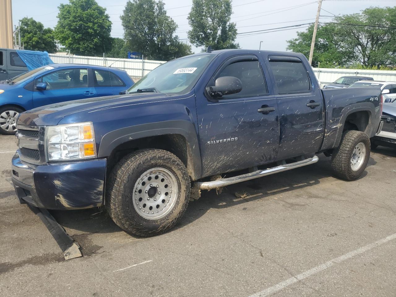 CHEVROLET SILVERADO 2011