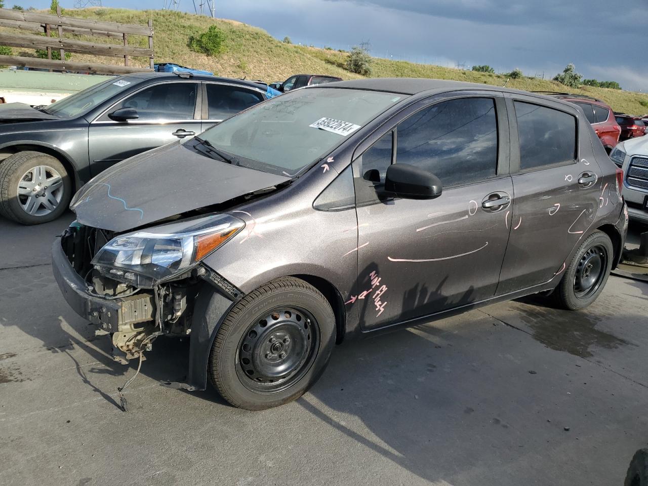 TOYOTA YARIS 2015