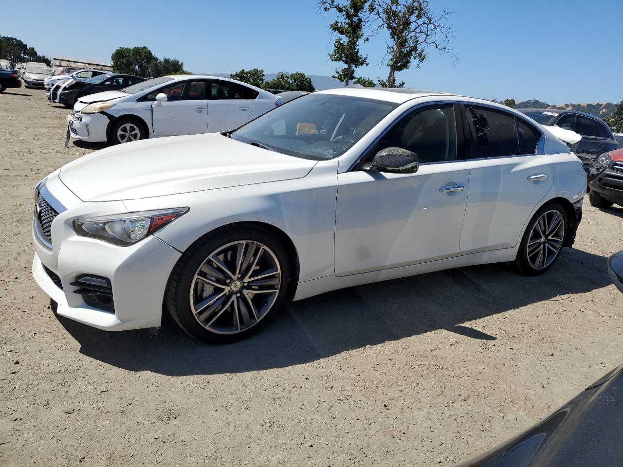INFINITI Q50 BASE 2015