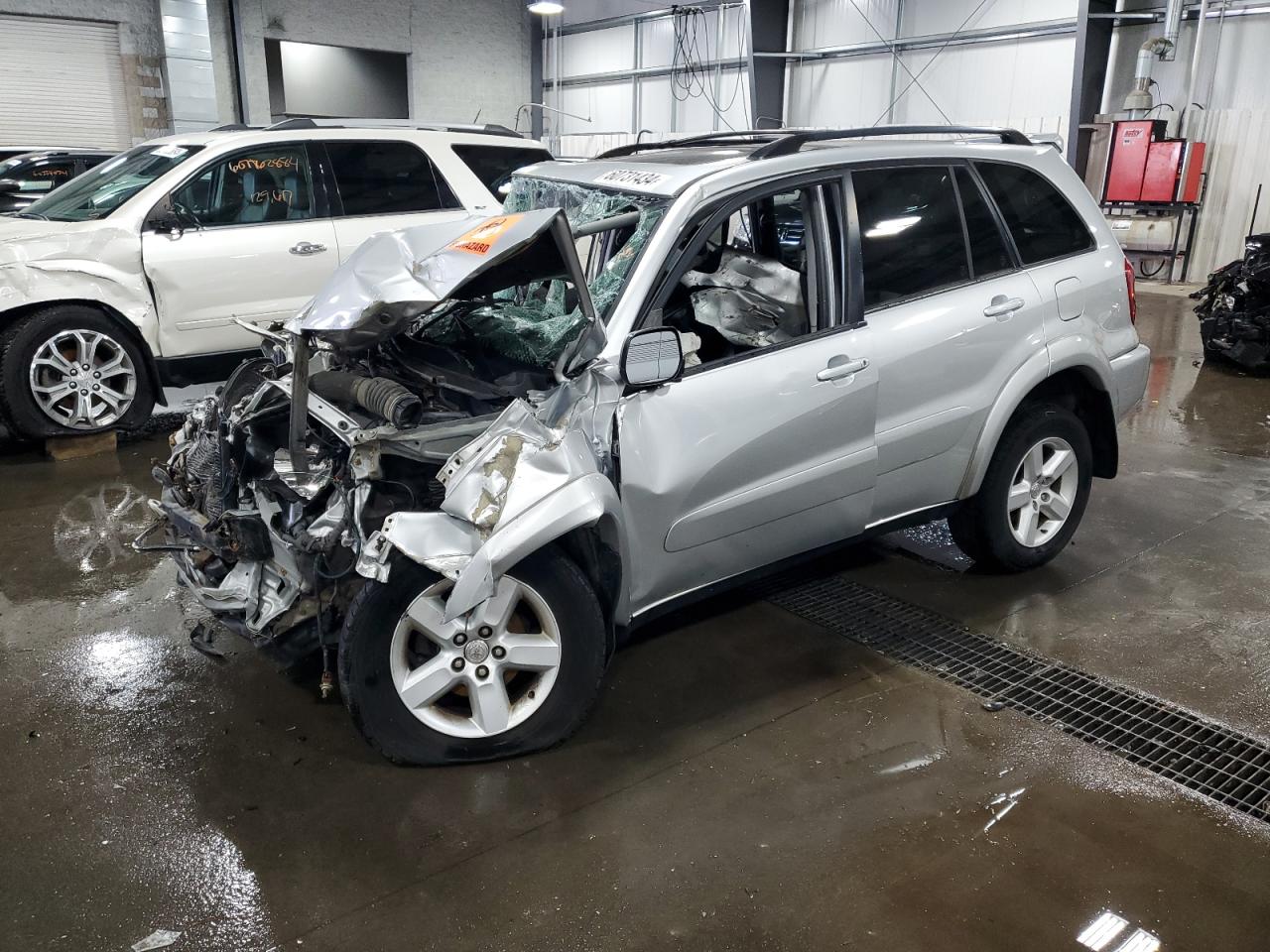 TOYOTA RAV4 2004