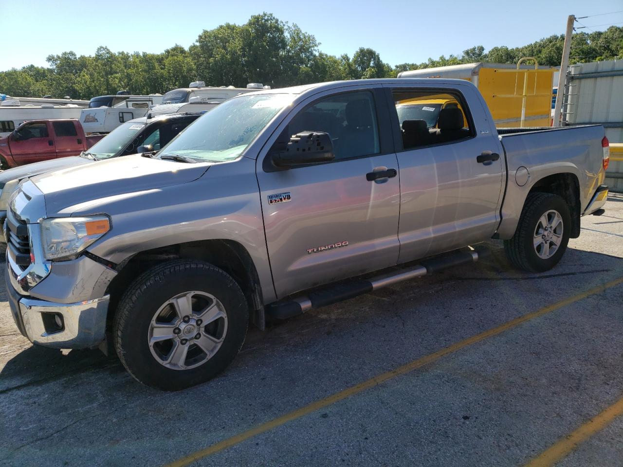 TOYOTA TUNDRA CRE 2015
