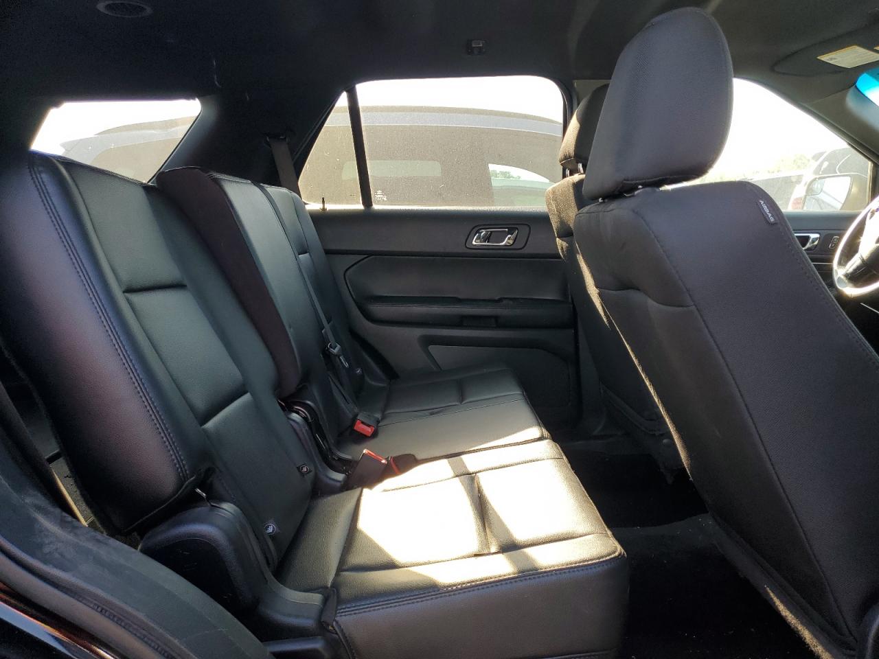 FORD EXPLORER 2016