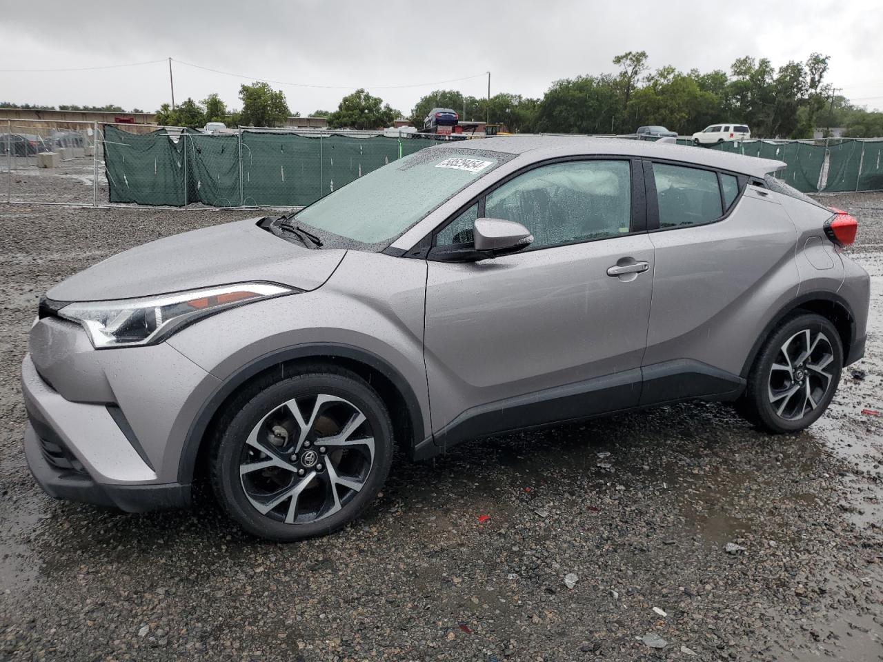 TOYOTA C-HR XLE 2019