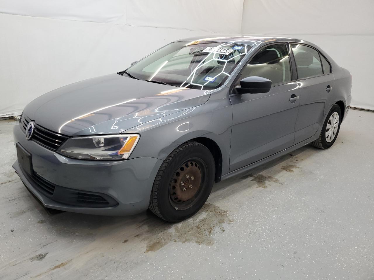 VOLKSWAGEN JETTA BASE 2014