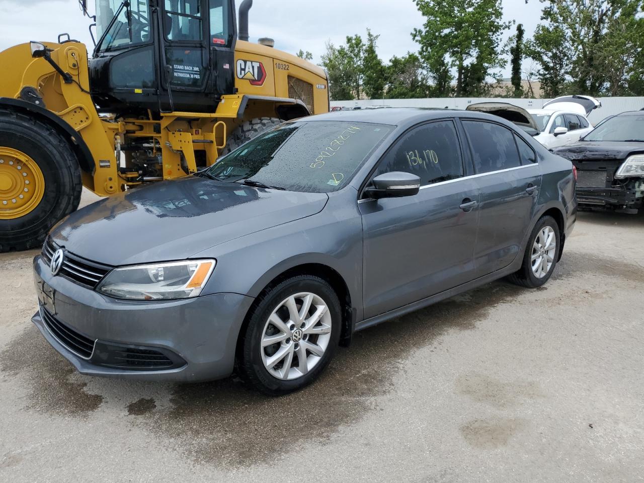 VOLKSWAGEN JETTA SE 2014