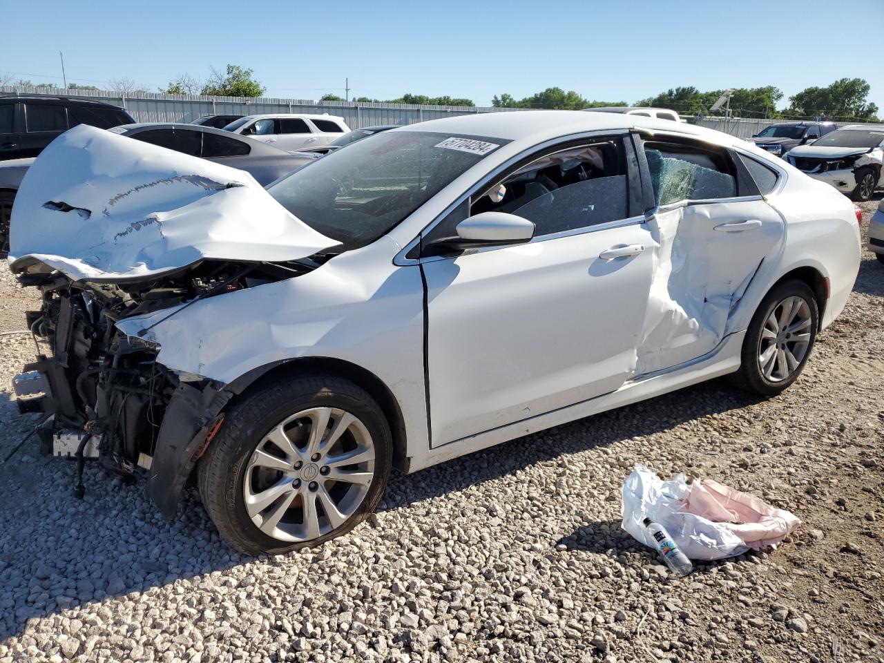 CHRYSLER 200 2015