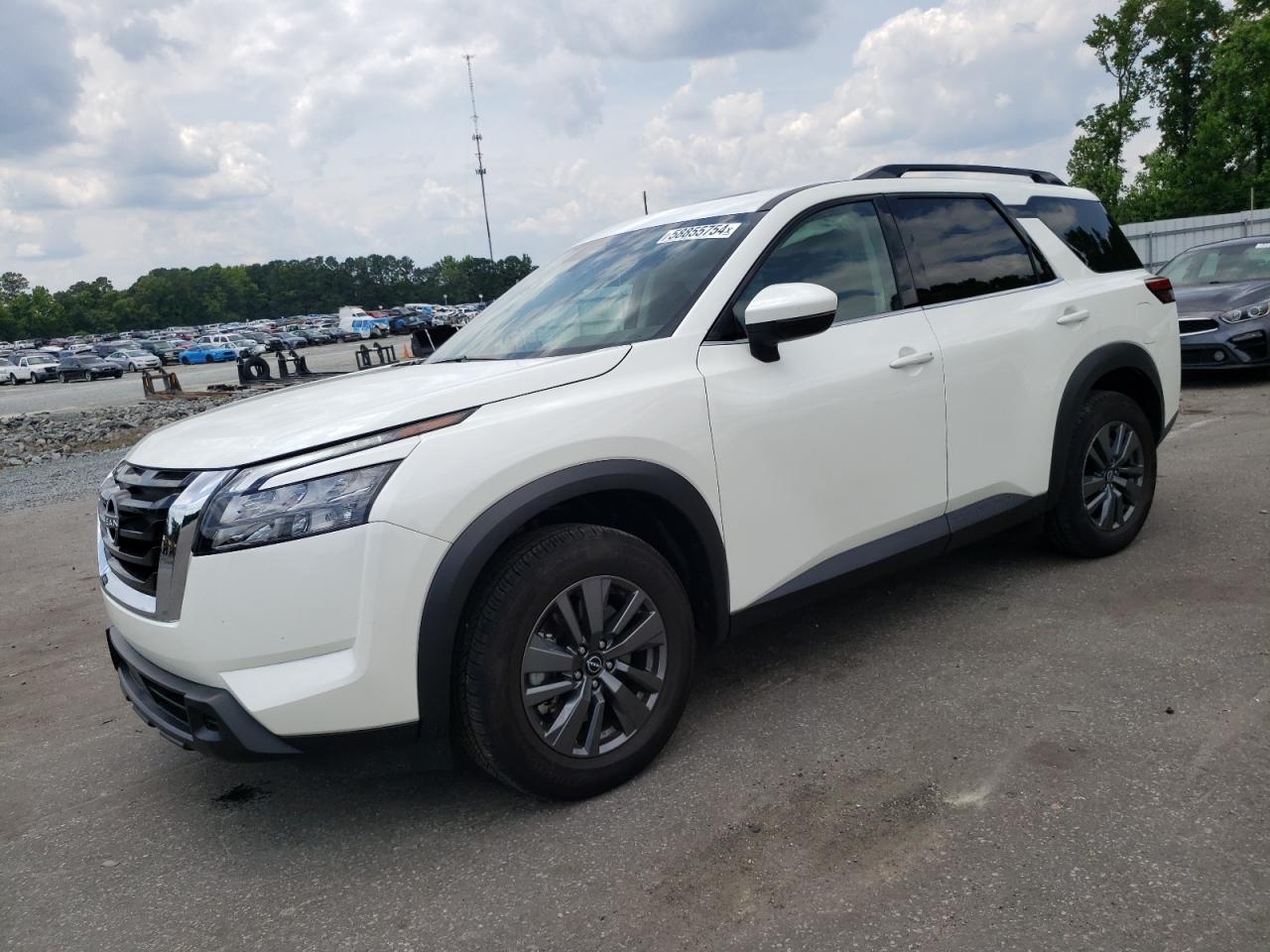 NISSAN PATHFINDER 2024