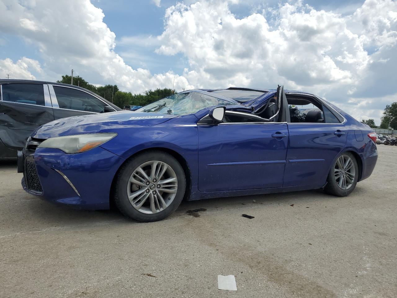 TOYOTA CAMRY LE 2016